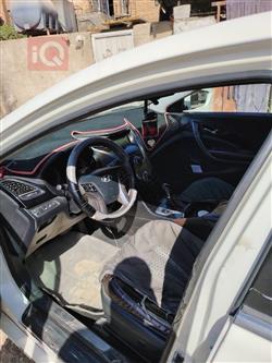 هیوندای ازێرا